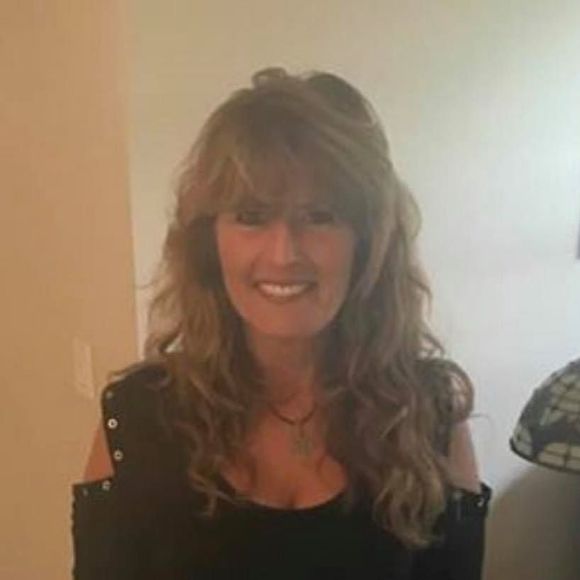 Meet your Posher, Gina - Picture 1 of 1